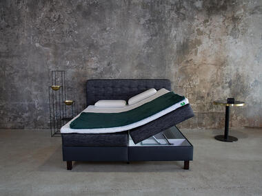 postel ulozny prostor